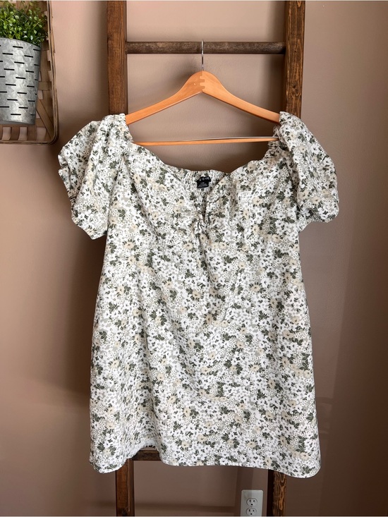 City Chic Dresses & Skirts - City Chic White Dress with Olive Green Floral Detail